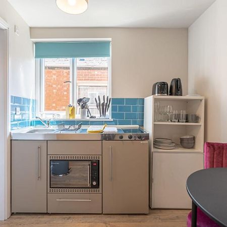 Superb One Bedroom Apartment In Coventry Cv1 *New* Luaran gambar