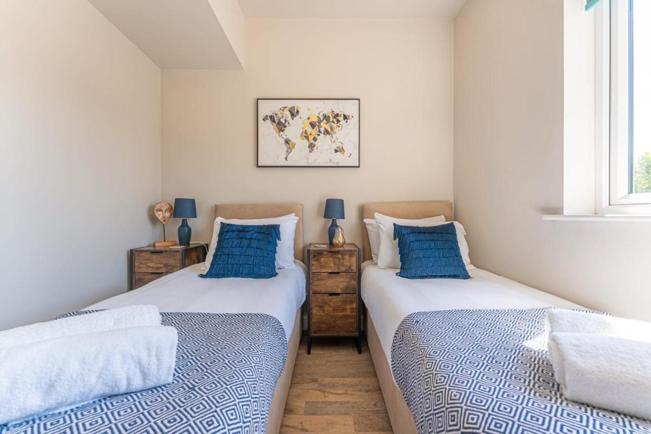 Superb One Bedroom Apartment In Coventry Cv1 *New* Luaran gambar
