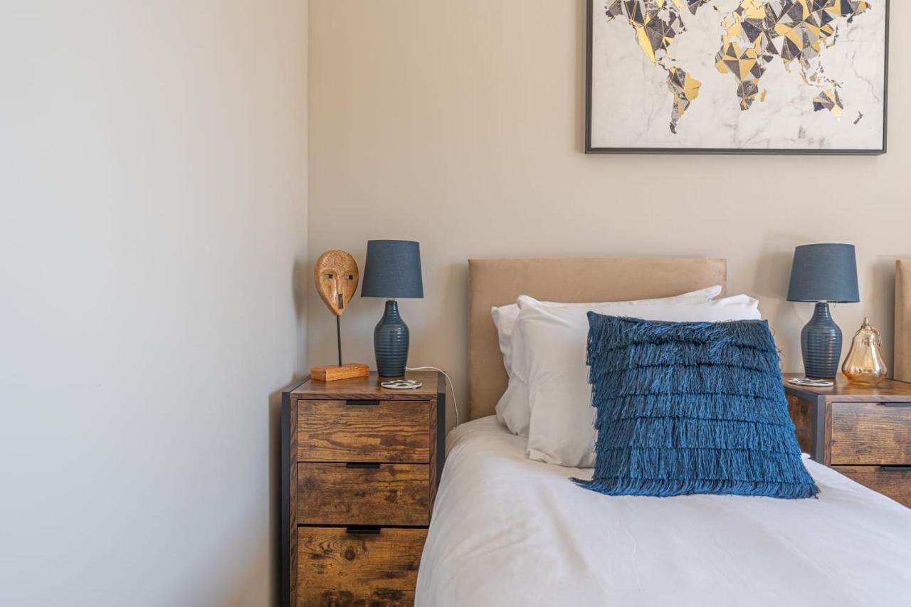 Superb One Bedroom Apartment In Coventry Cv1 *New* Luaran gambar